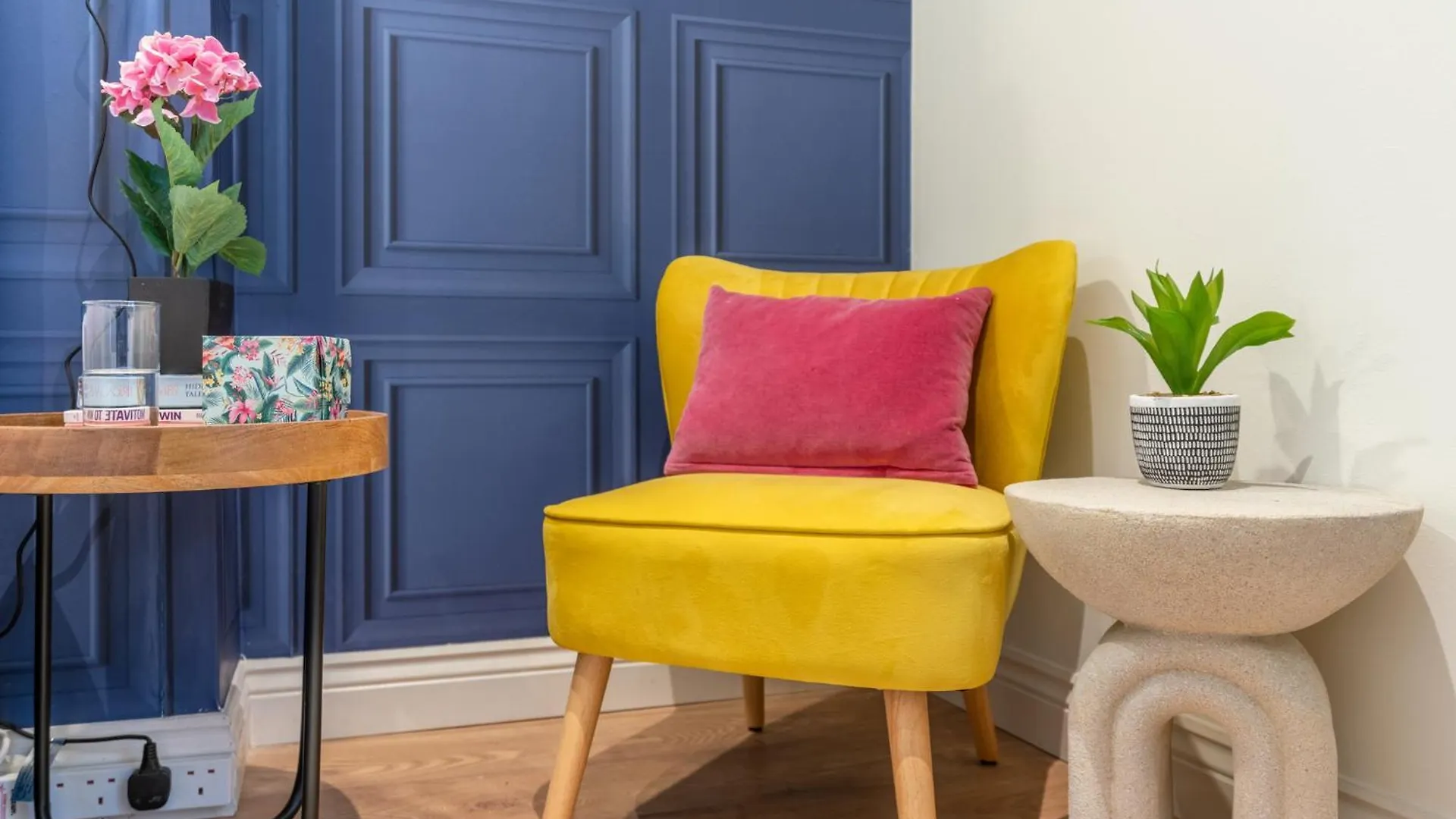 Regency Basement Apartment Cheltenham United Kingdom