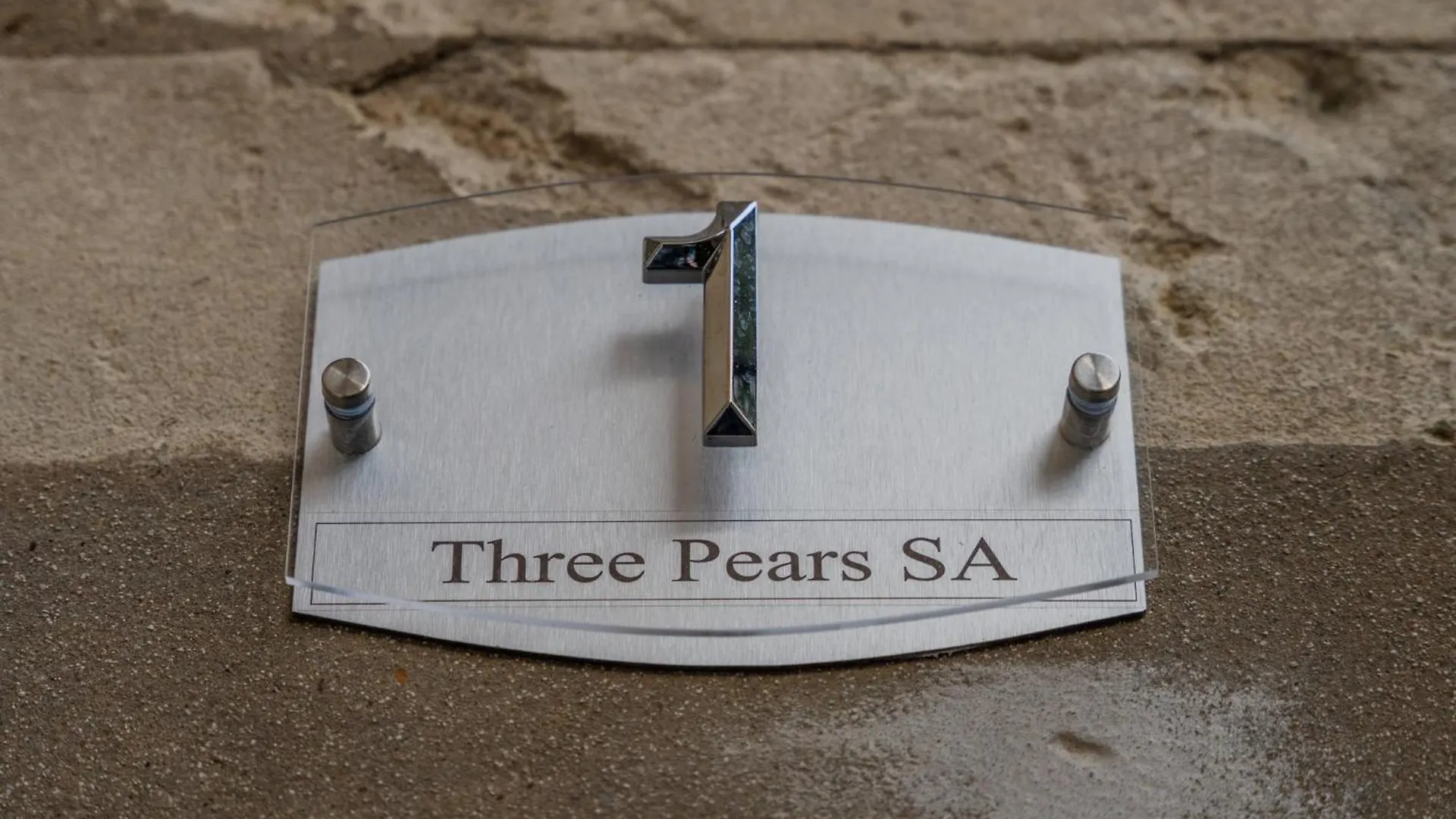 Regency Basement Apartment Cheltenham