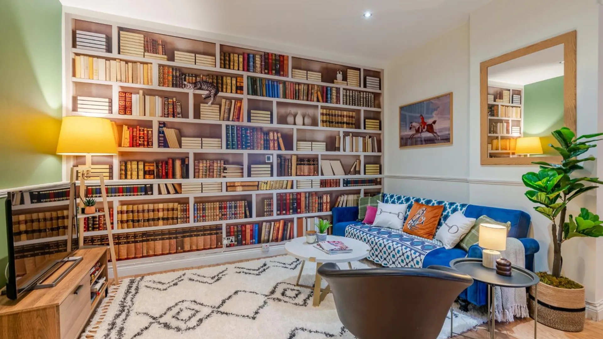 Regency Basement Apartment Cheltenham