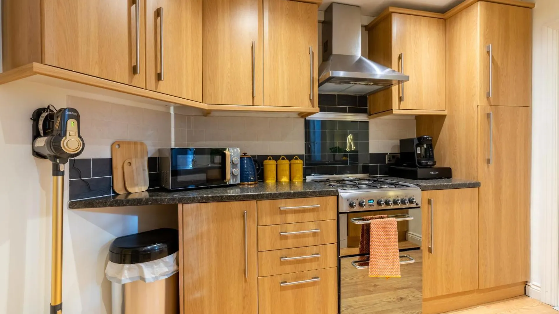 Regency Basement Apartment Cheltenham